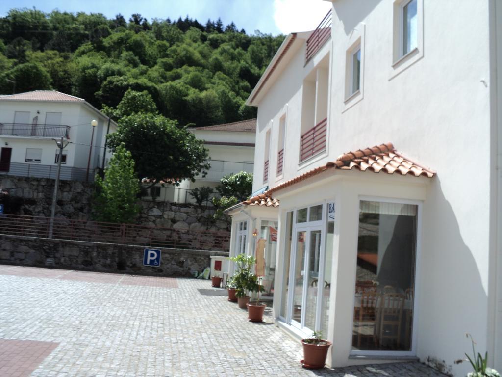 Vale Do Zezere Hotel Manteigas Exterior foto