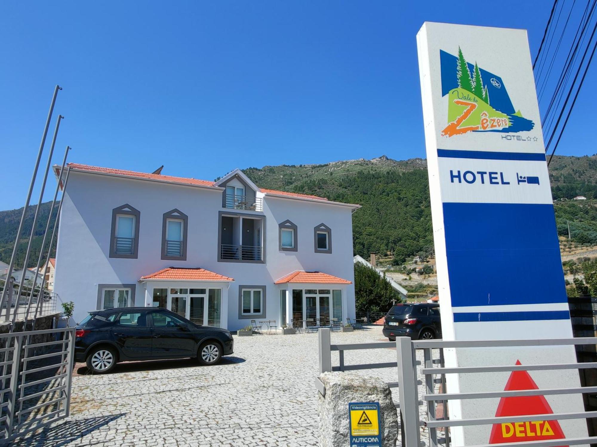 Vale Do Zezere Hotel Manteigas Exterior foto
