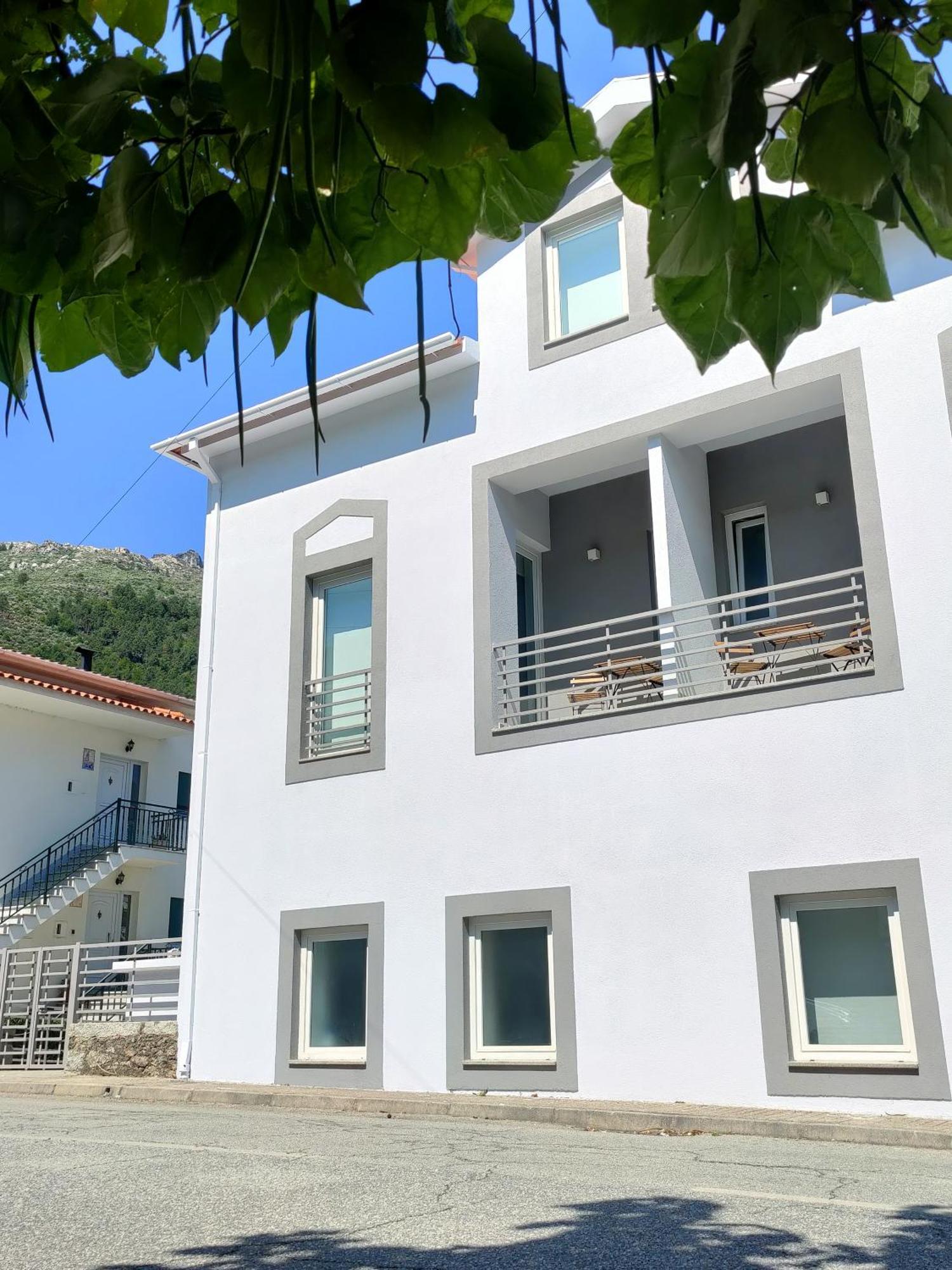 Vale Do Zezere Hotel Manteigas Exterior foto